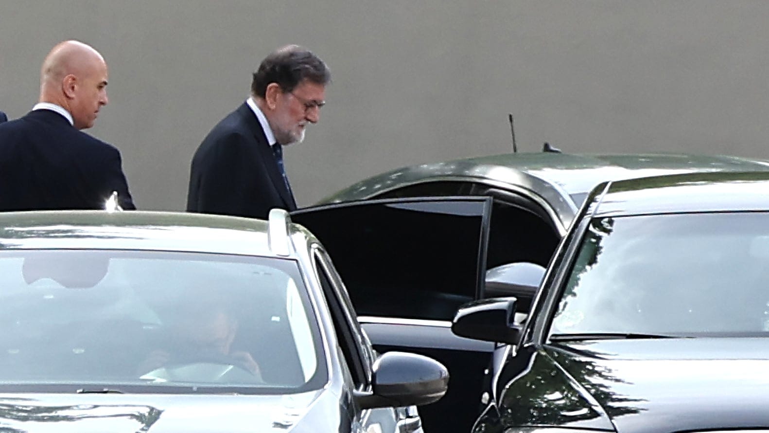 Mariano Rajoy, a su salida de la Audiencia Nacional en San Fernando de Henares (Madrid), este jueves.