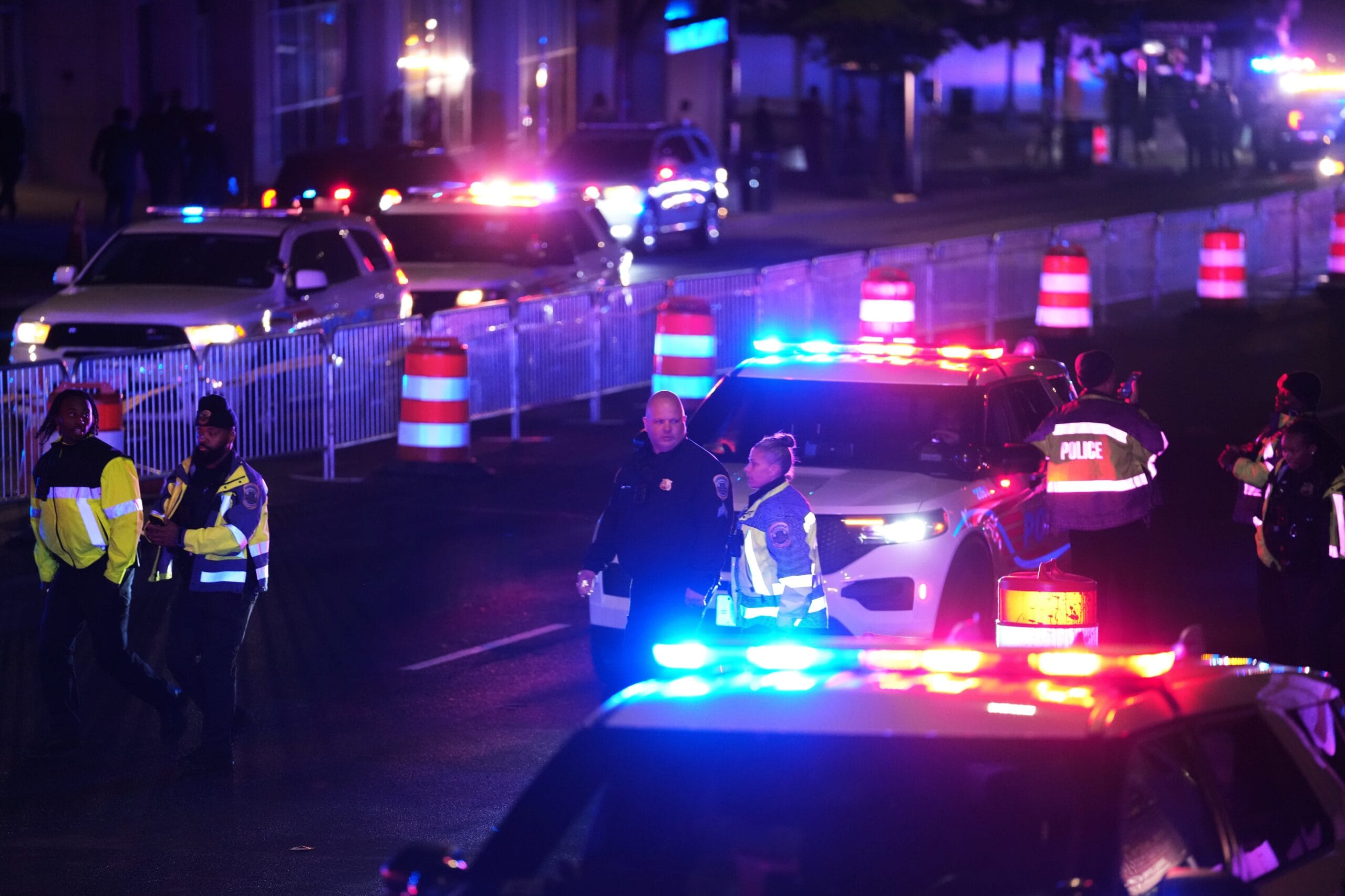 Trump, evacuado ileso de la cena de corresponsales de la Casa Blanca tras un tiroteo