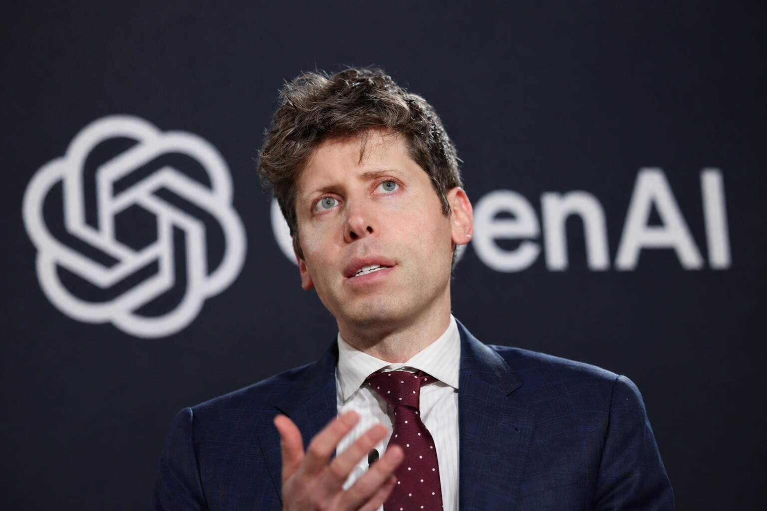 OpenAI admite fallo crítico: no alertó sobre amenazas del autor de la masacre