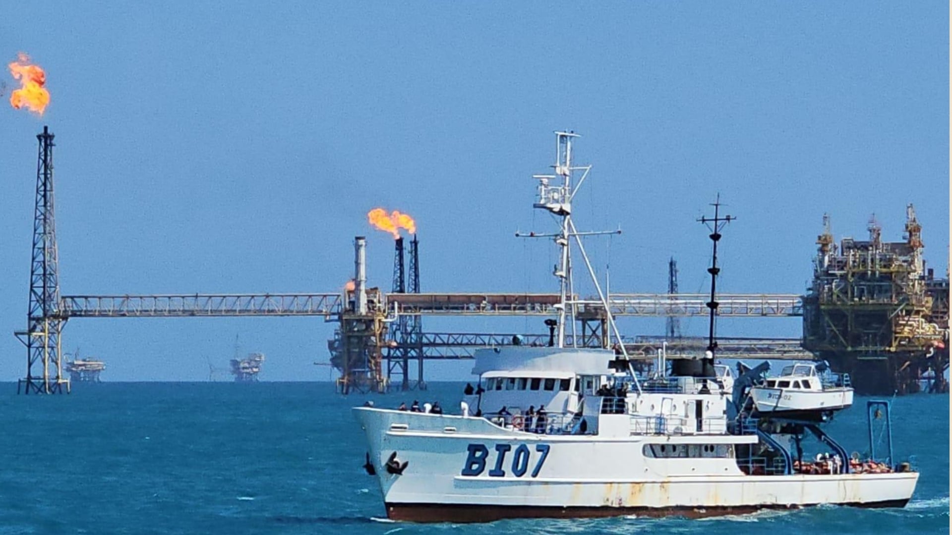 La destitución de tres funcionarios de Pemex responde a la omisión y encubrimiento de fugas en oleoductos costeros del Golfo de México. Crédito: Secretaría de Medio Ambiente y Recursos Naturales