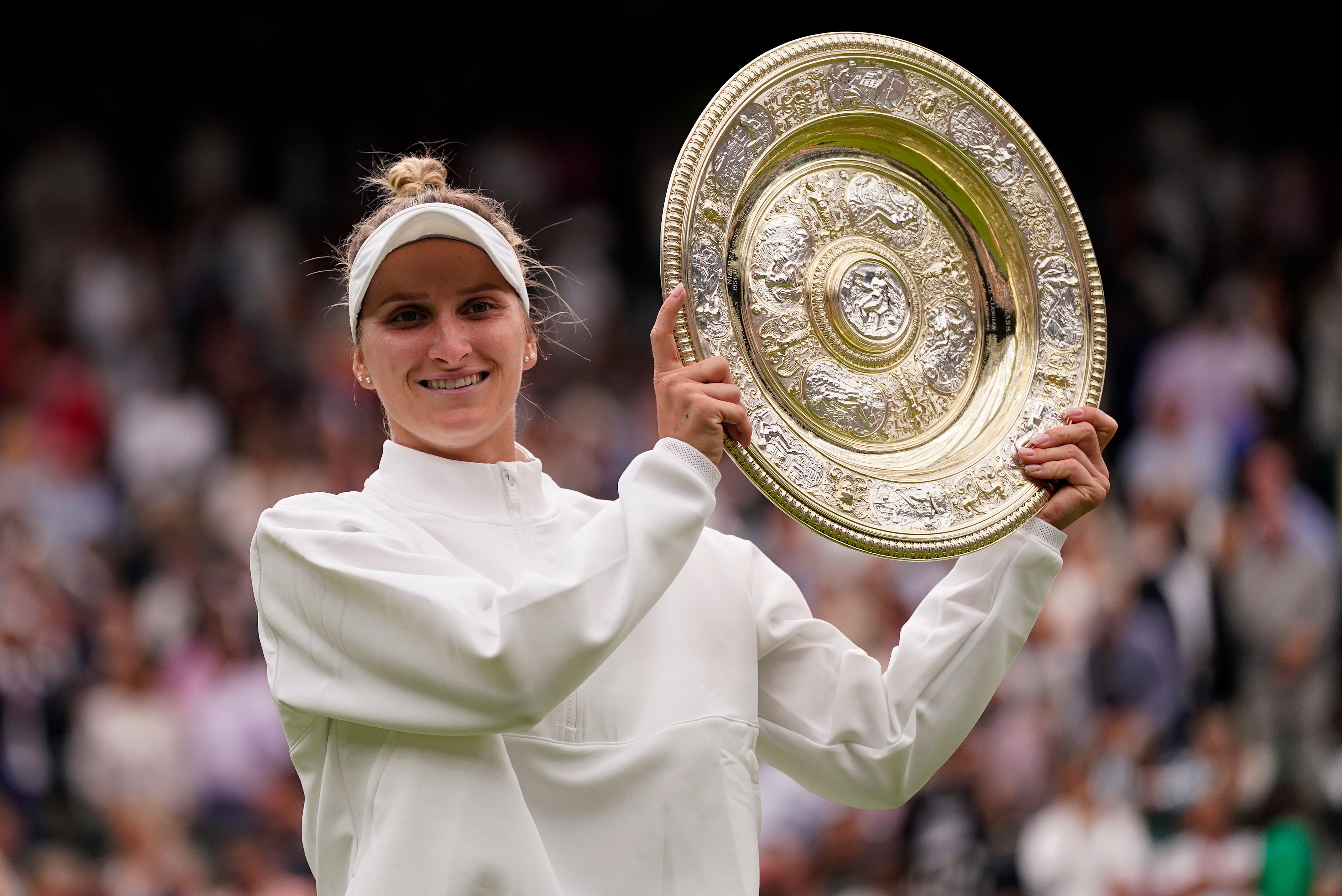 Marketa Vondrousova se consagró campeona de Wimbledon 2023 (AP Foto/Alberto Pezzali)