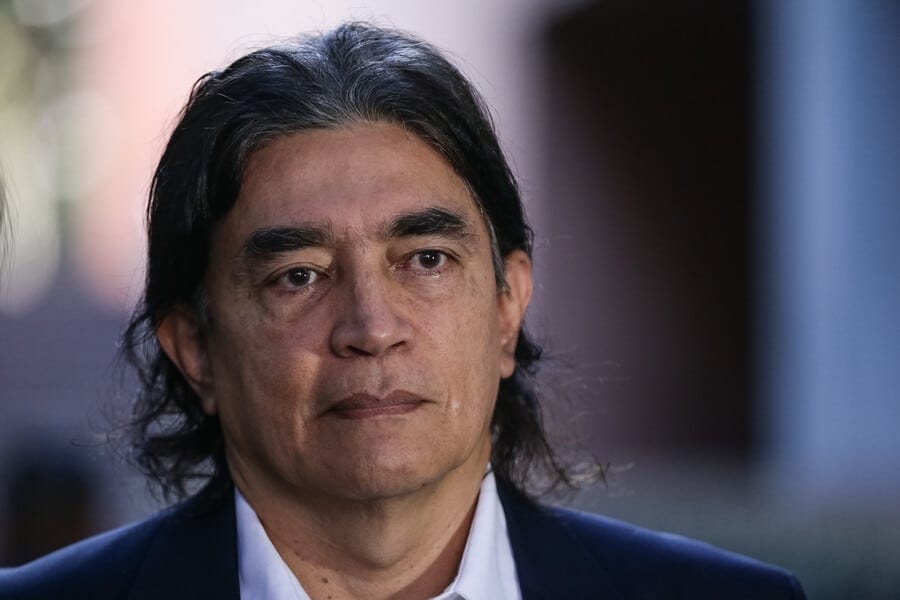 Gustavo Bolivar reveló que su mamá celebró su derrota en las elecciones a la alcaldía: “Ay, mijo, gracias a Dios perdió”