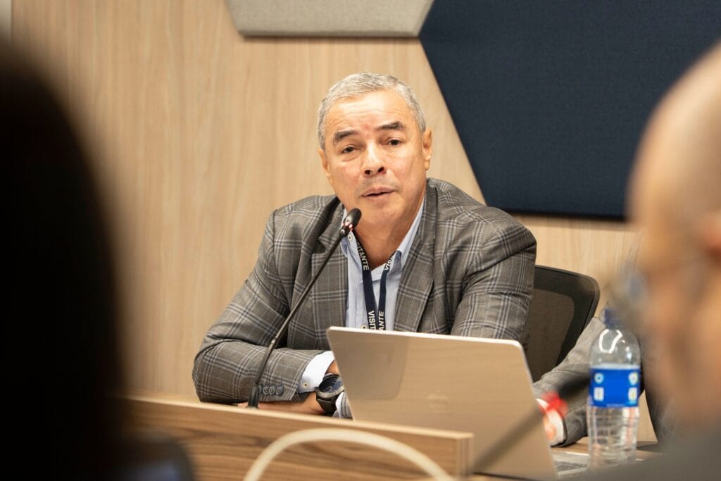 Álvaro Pacheco, el excongresista que aceptó sus alianzas con paramilitares para quedar libre y hacer campaña a su esposa