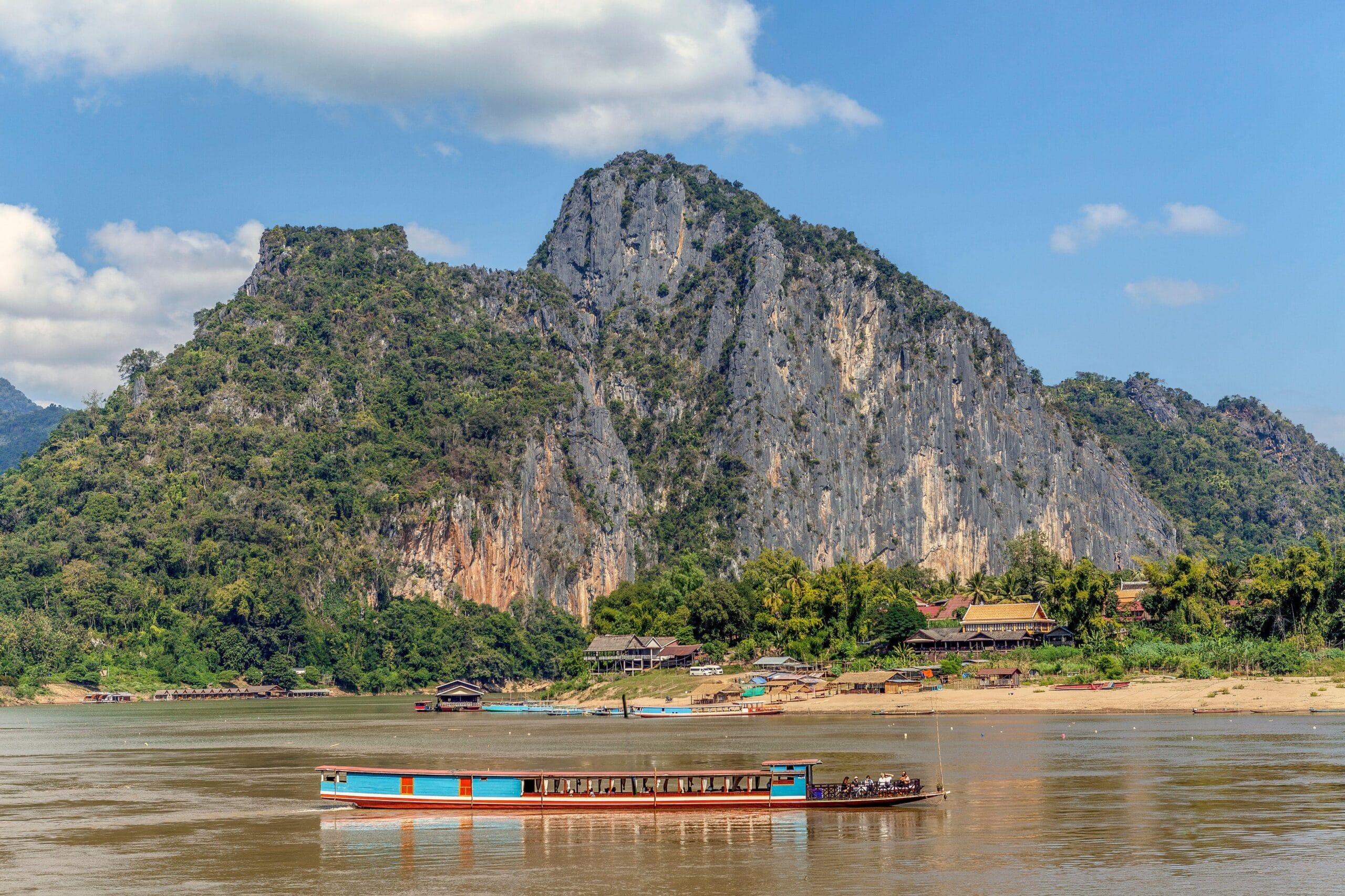 Qué ver en Laos: templos, ciudades y paisajes que invitan a perderse
