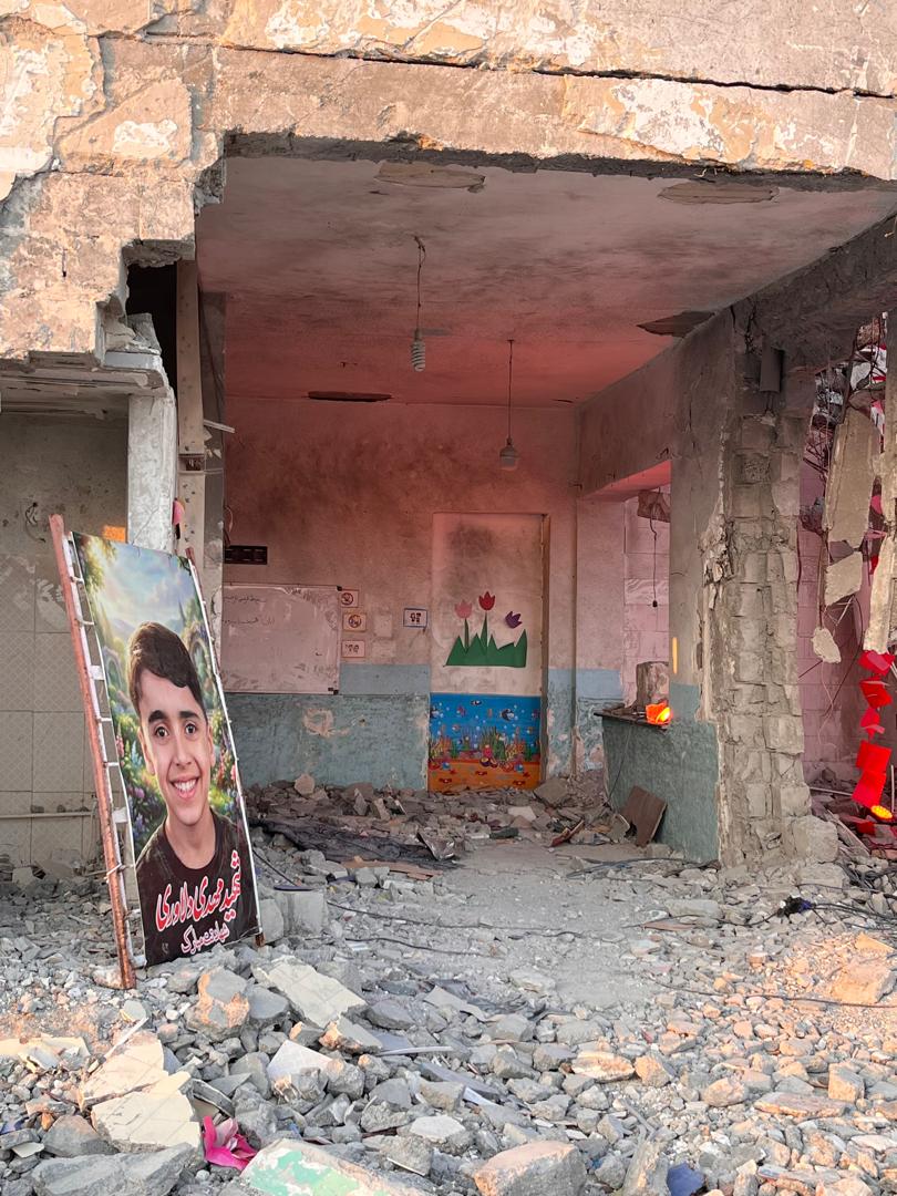 Algunas de las estructuras de la escuela de Minab, en el sur de Irán, aún siguen en pie, meses después del bombardeo del centro, en una fotografía del 13 de mayo.