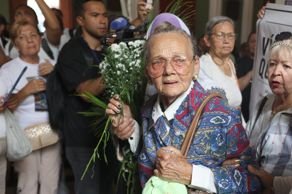Muere Carmen Navas, la madre que pasó 16 meses buscando a su hijo en las cárceles venezolanas