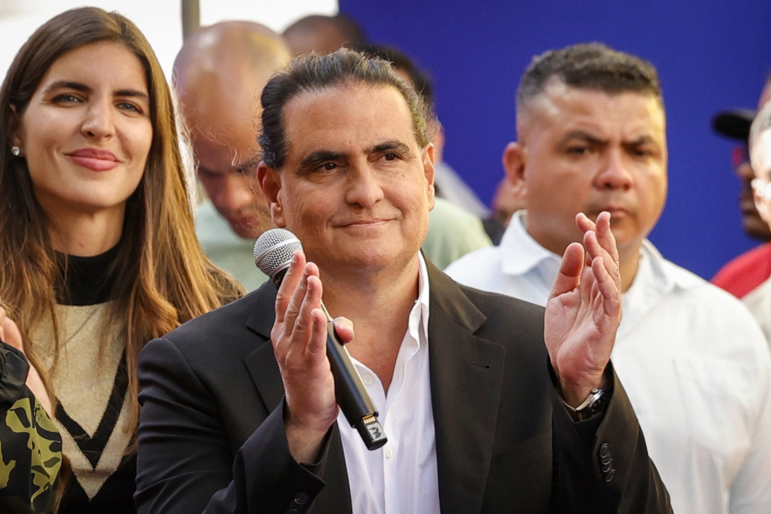 La cúpula chavista lanza a los leones al hombre fuerte de Maduro