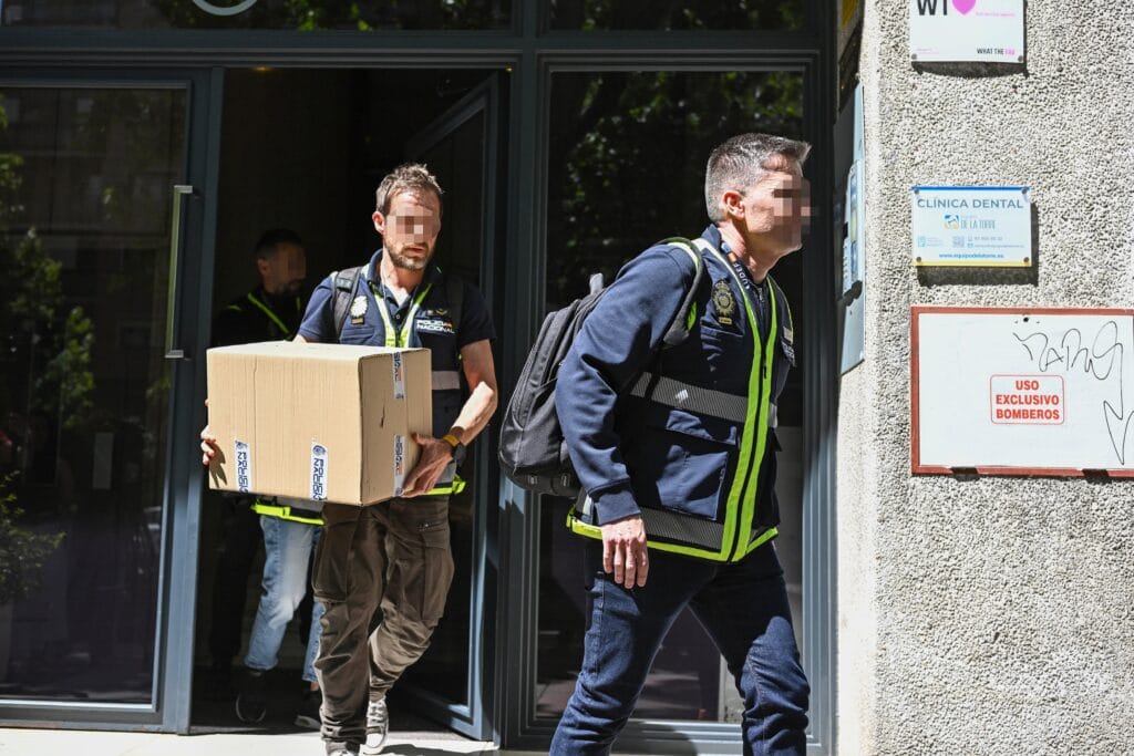 Imputación de Zapatero por el ‘caso Plus Ultra’, en directo | Sánchez y Feijóo se miden en una sesión de control marcada por la imputación de Zapatero