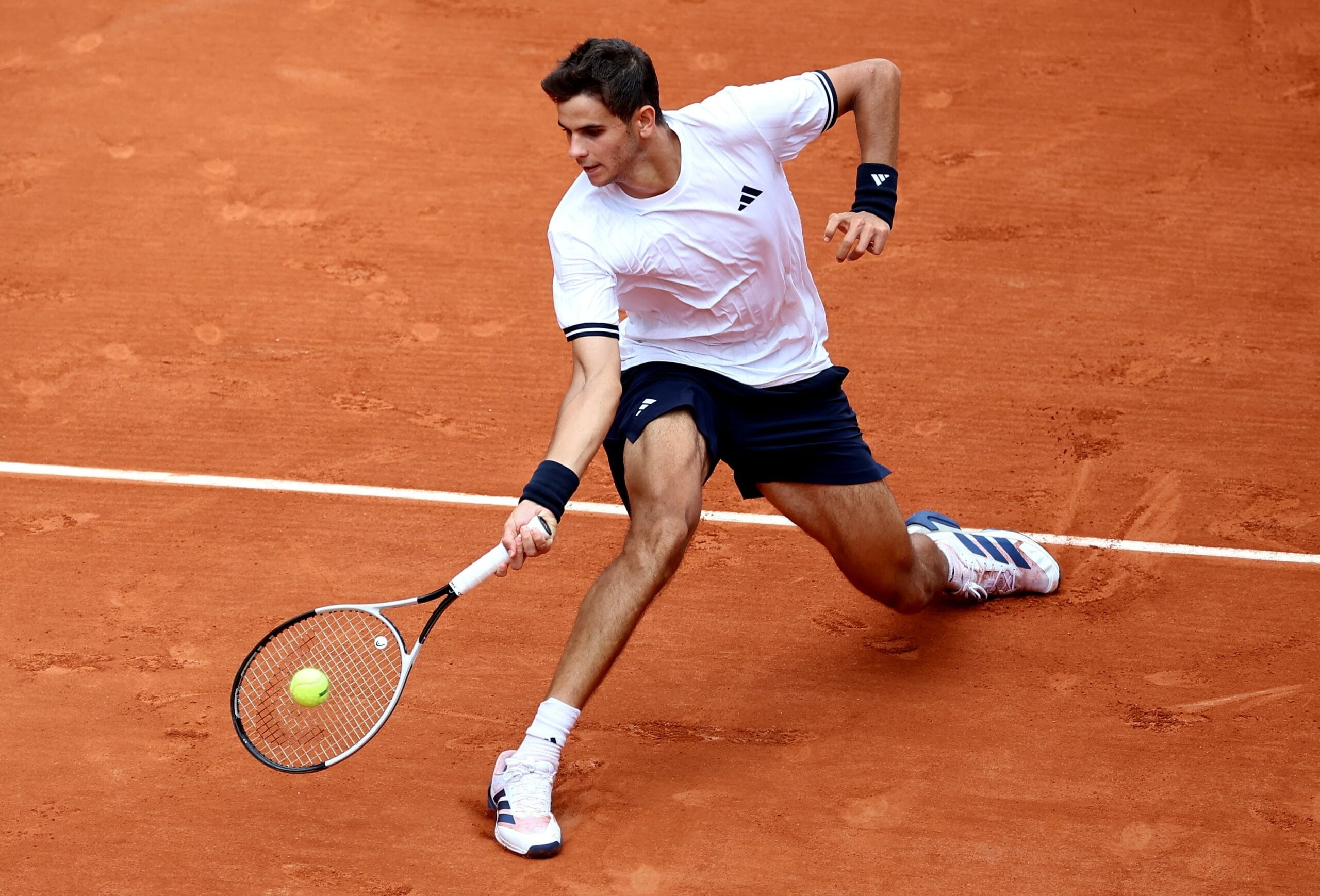 Rafa Jódar - Alexander Zverev en directo, los cuartos de final de Roland Garros en vivo | Zverev no da opción a Jódar y se lleva el segundo set 6-1