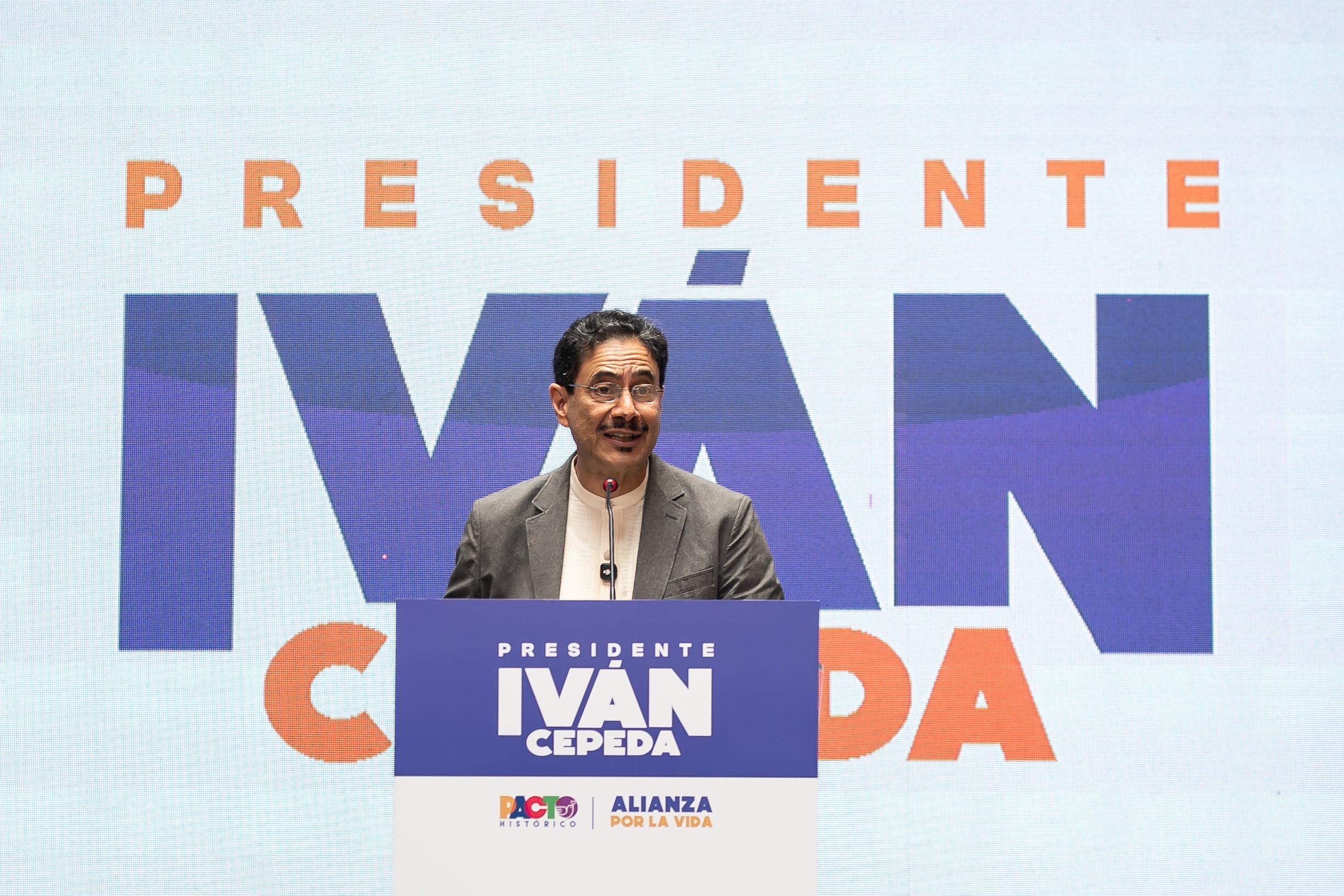 Iván Cepeda durante una rueda de prensa, en Bogotá, el 28 de mayo.