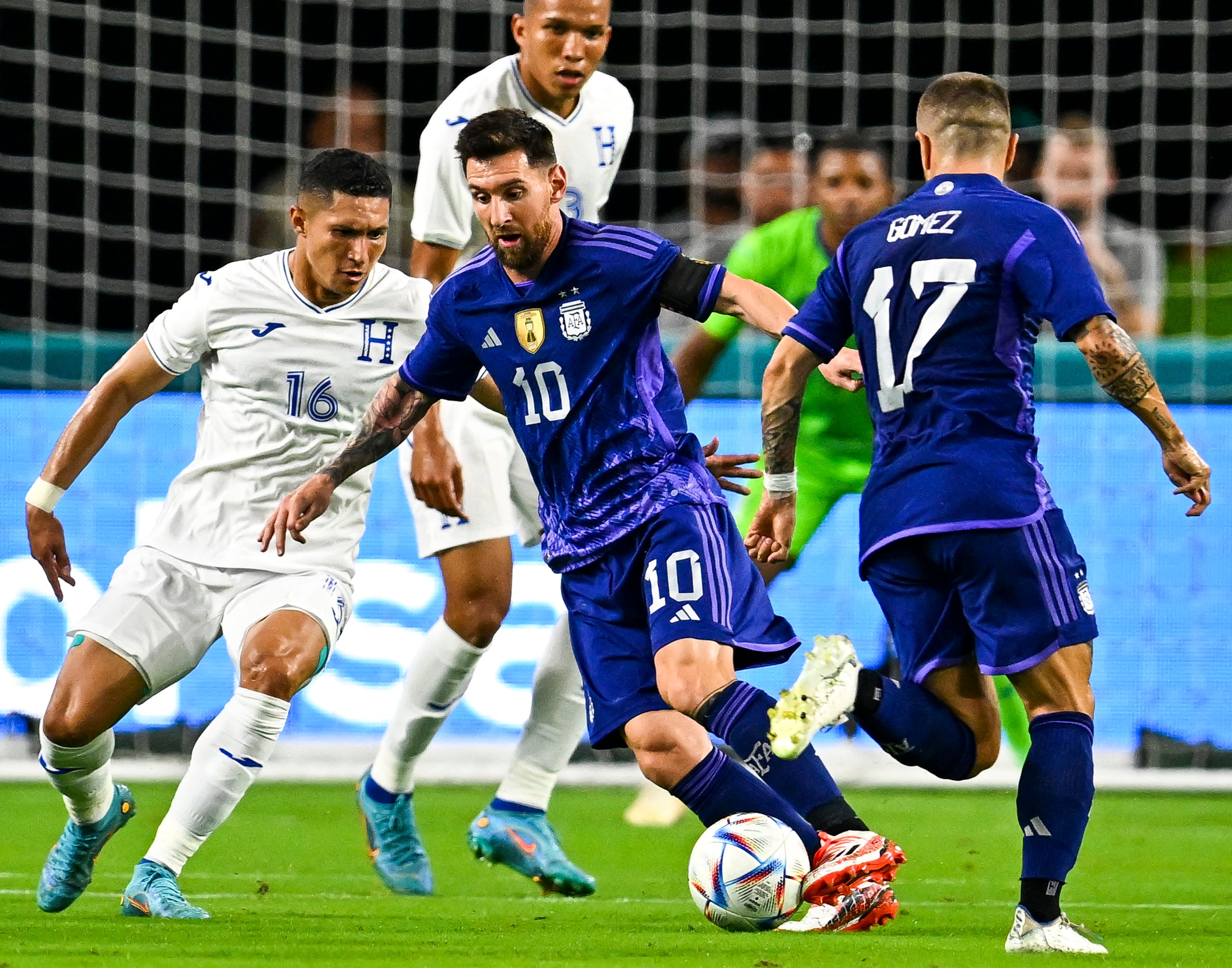Lionel Messi durante el último partido que Argentina jugó ante Honduras en 2022 (CHANDAN KHANNA / AFP)