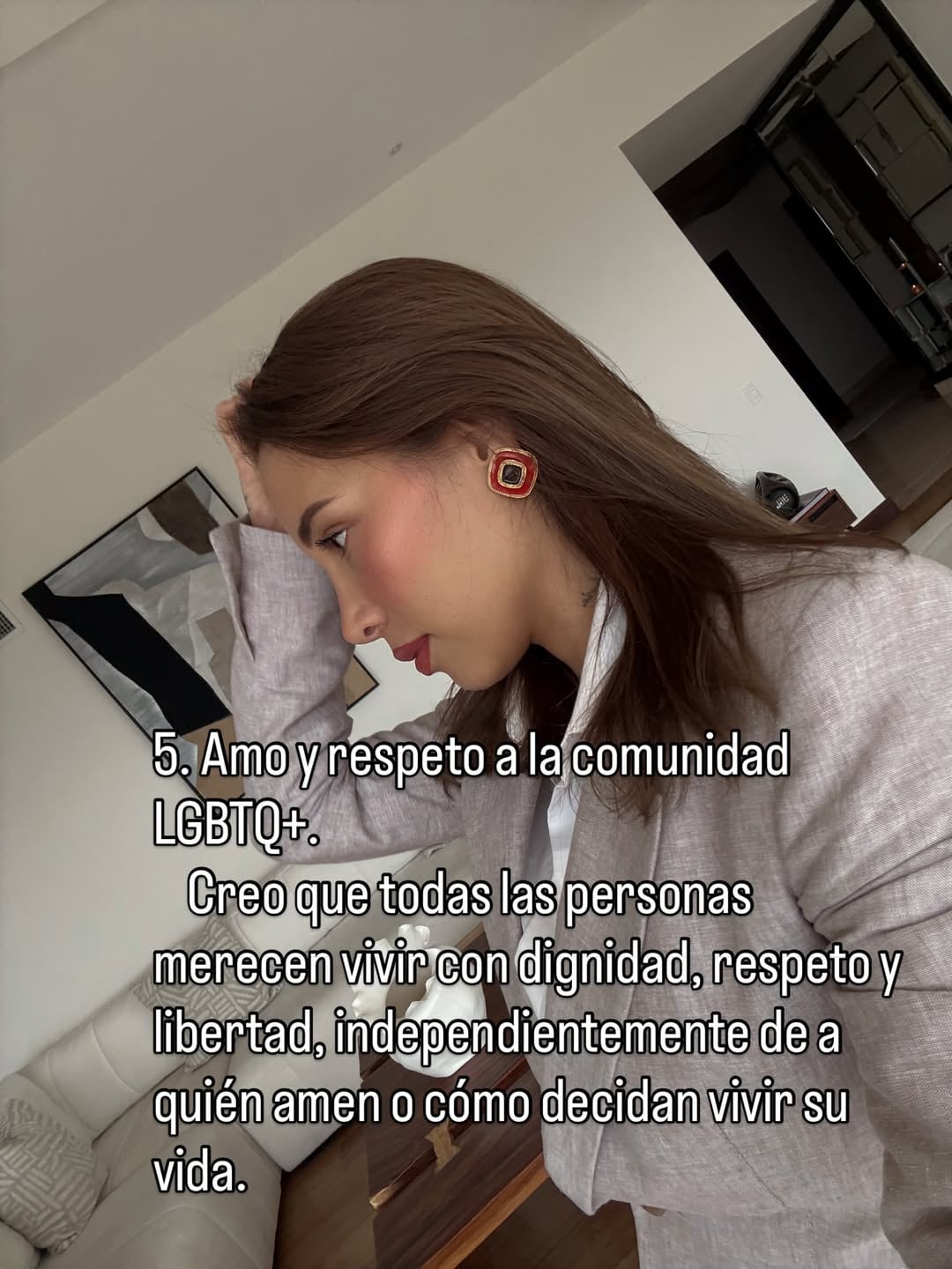 Luisa Fernanda W habló sobre su postura política lejos de las derechas e izquierdas - crédito @luisafernandaw/Instagram