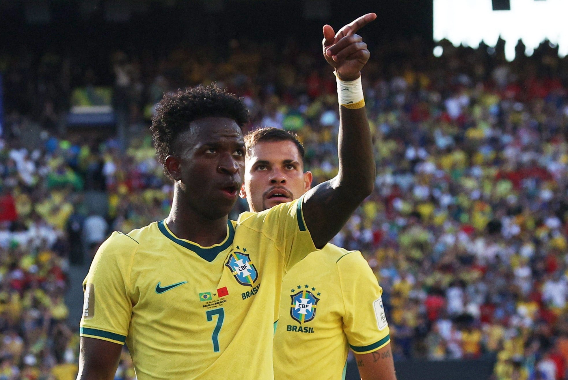 Marruecos se viste de una Brasil rescatada por Vinicius con el golazo del empate
