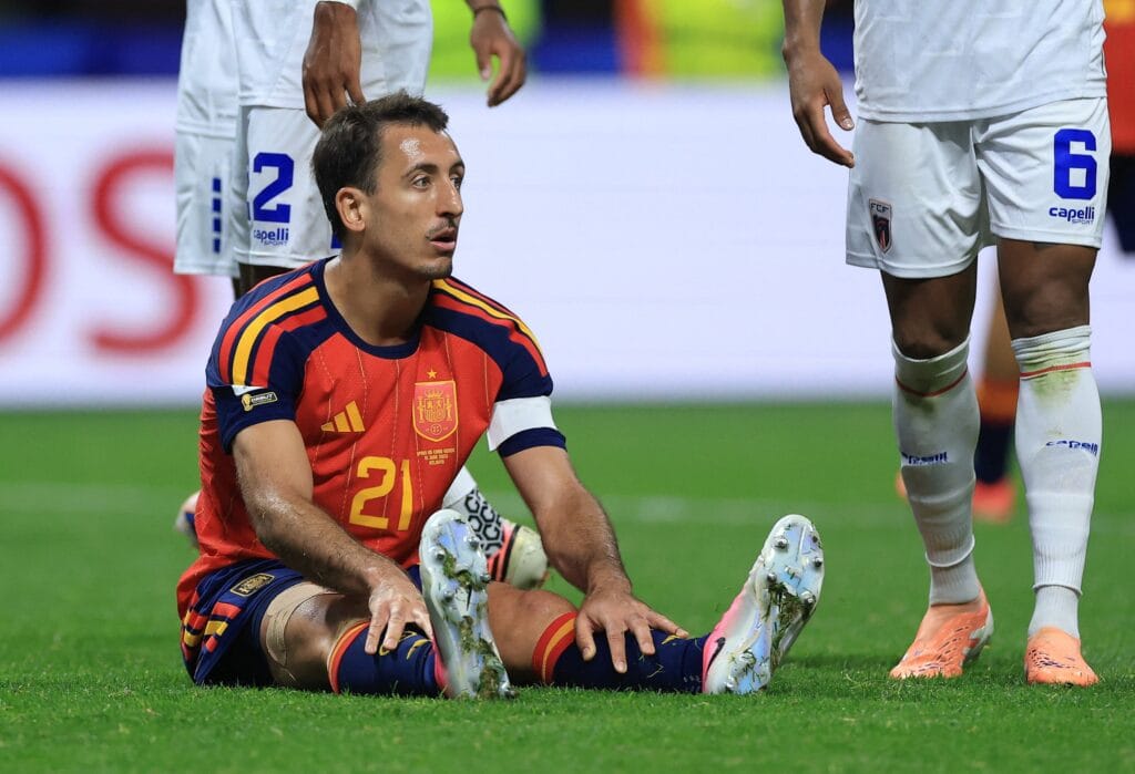 Oyarzabal en el partido contra Cabo Verde. (REUTERS/Siphiwe Sibeko)