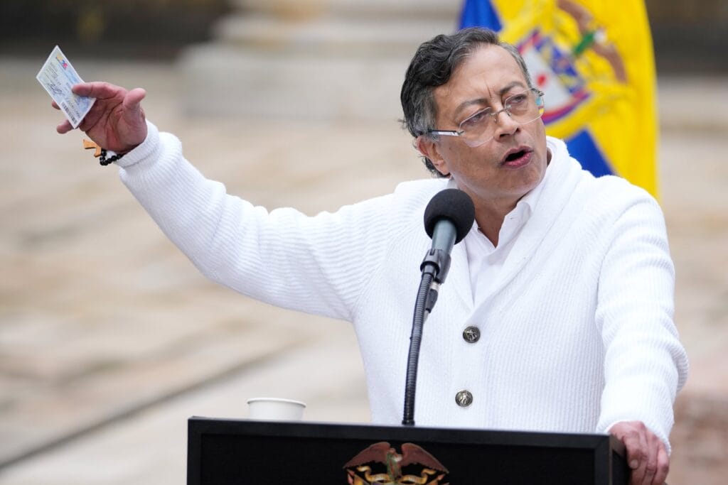 La segunda vuelta de las elecciones en Colombia | Petro vuelve a cuestionar a la Registraduría y agita la bandera del fraude a dos días de las elecciones