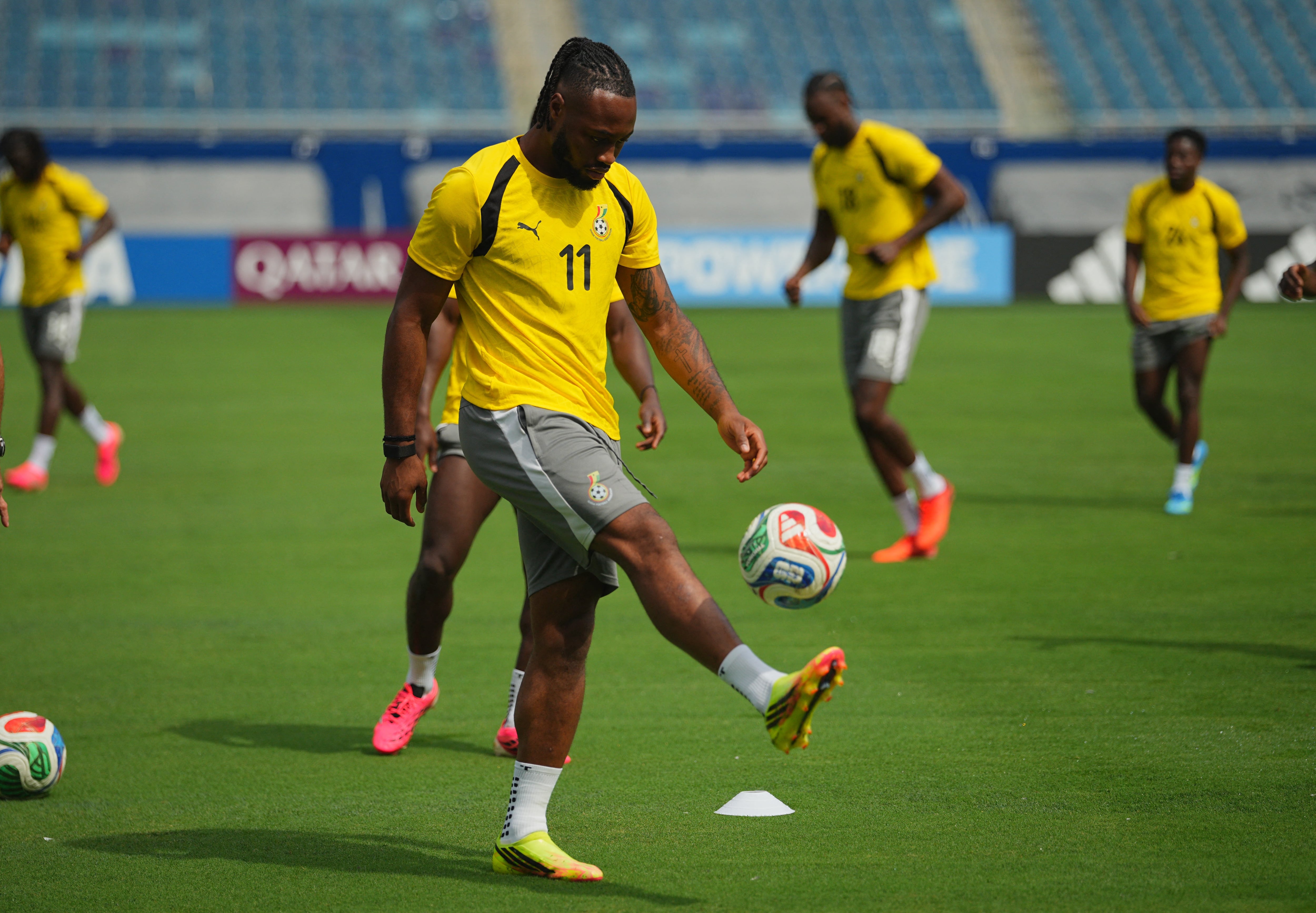 Antoine Semenyo de Ghana durante la práctica - crédito Jay Biggerstaff/IMAGN IMAGES vía Reuters