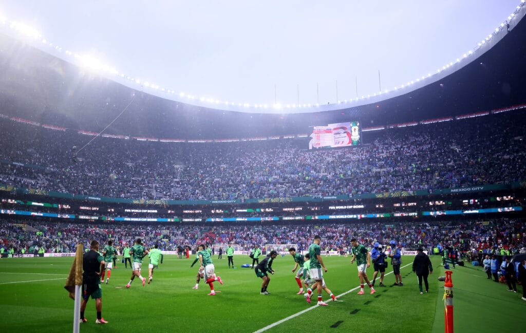 México - Inglaterra, en vivo | Aguirre repite alineación con Gilberto Mora y Julián Quiñones