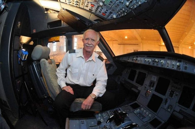 El capitán Sully pasó a la historia de la aviación tras el amerizaje de emergencia del vuelo 1549 en el río Hudson en 2009.