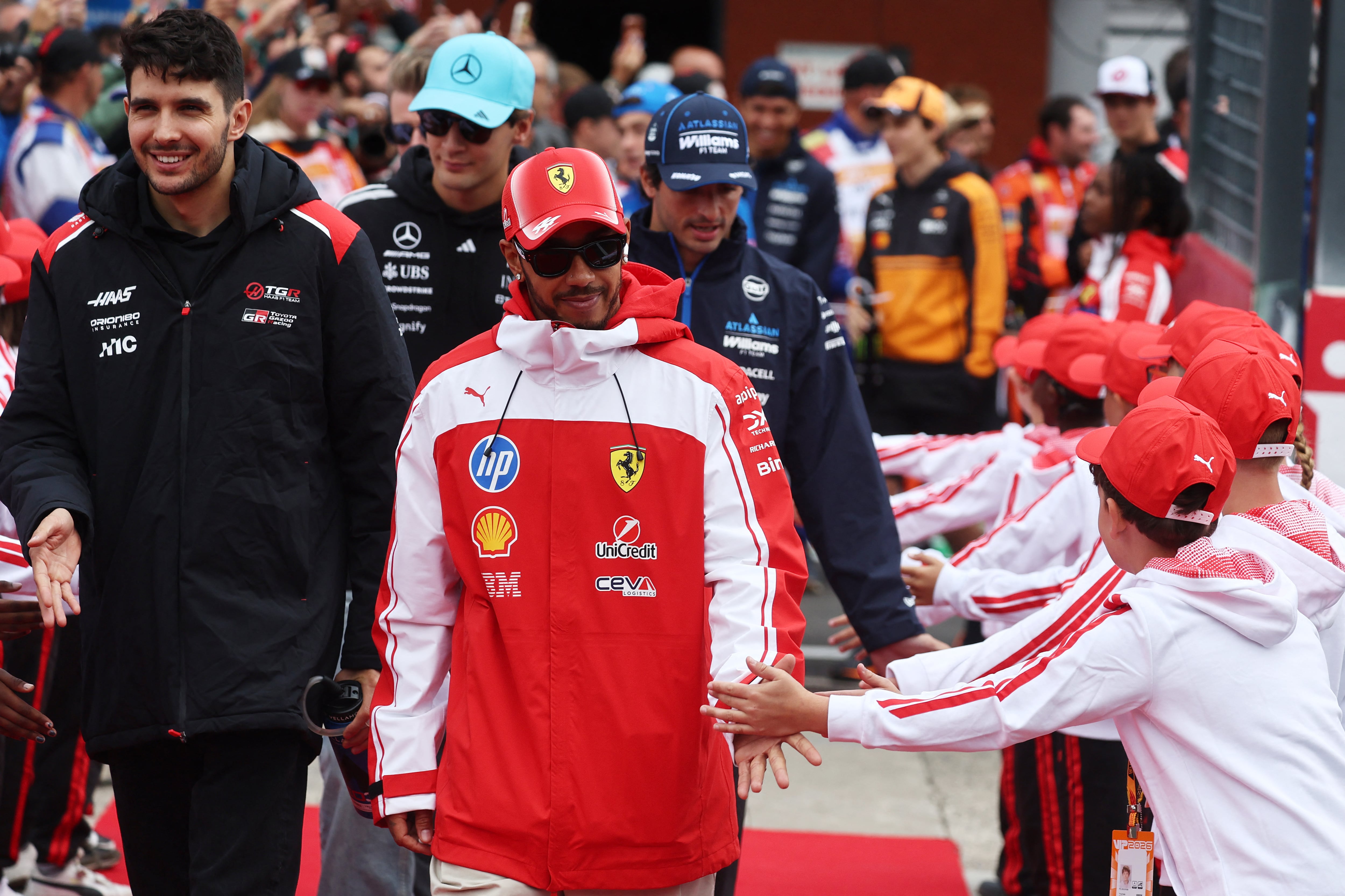 Hamilton, Ocon, Sainz y Russell (Foto: Reuters/Jakub Porzycki)