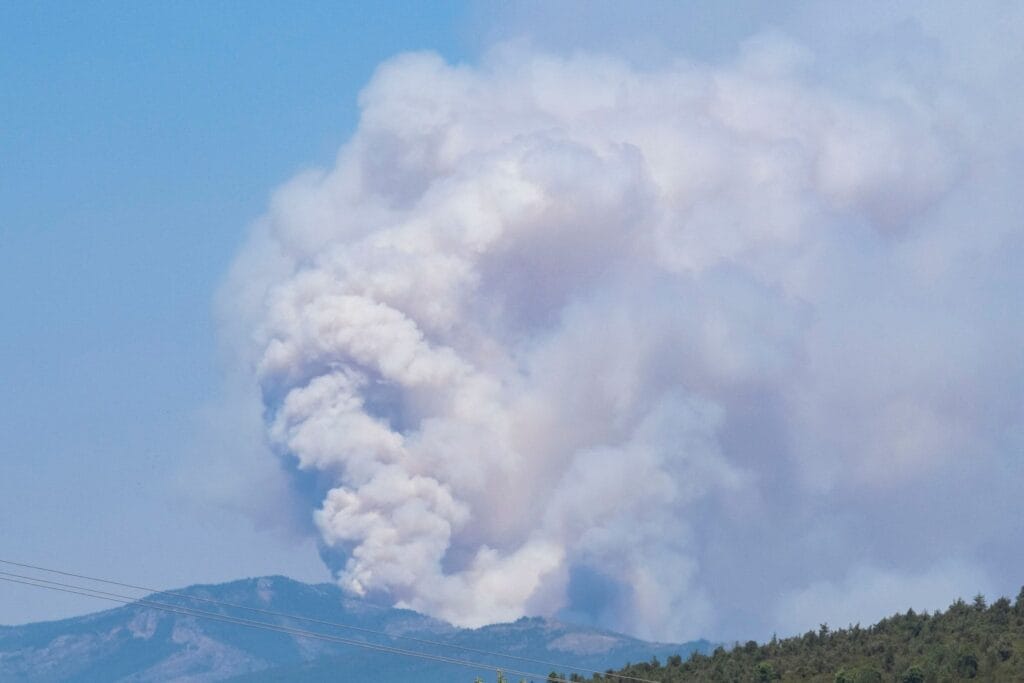 El incendio de Guadalajara roza las 30.000 hectáreas quemadas y ya hay 34 municipios desalojados