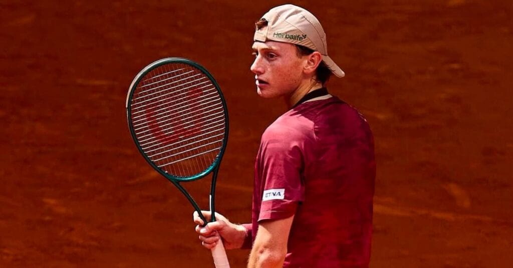 Ignacio Buse fue eliminado por Tomás Etcheverry en cuartos de final del ATP 250 de Kitzbühel 2026.