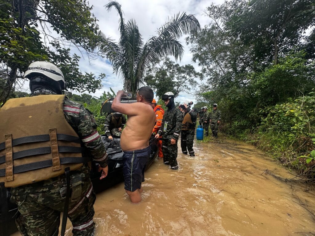 Los daños en la infraestructura vial dificultan la movilidad entre Casanare, Arauca y Boyacá-crédito @COL_EJERCITO/X