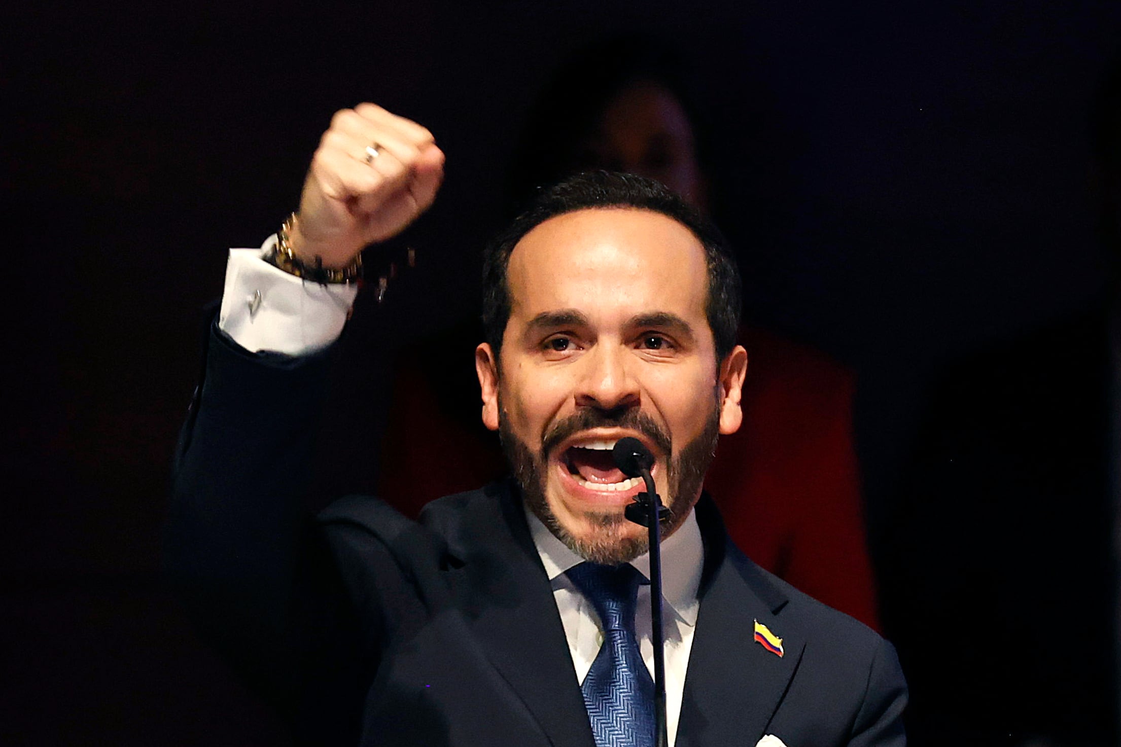 La transición de mando avanza con reuniones regionales y la presentación de los ministros designados - crédito EFE/ Mauricio Dueñas Castañeda