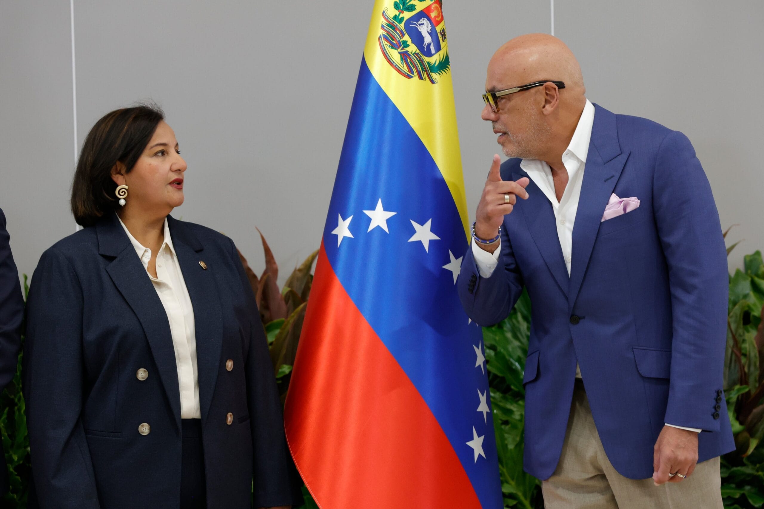 El chavismo y la oposición venezolana tienen su primer encuentro bajo tutela de Estados Unidos