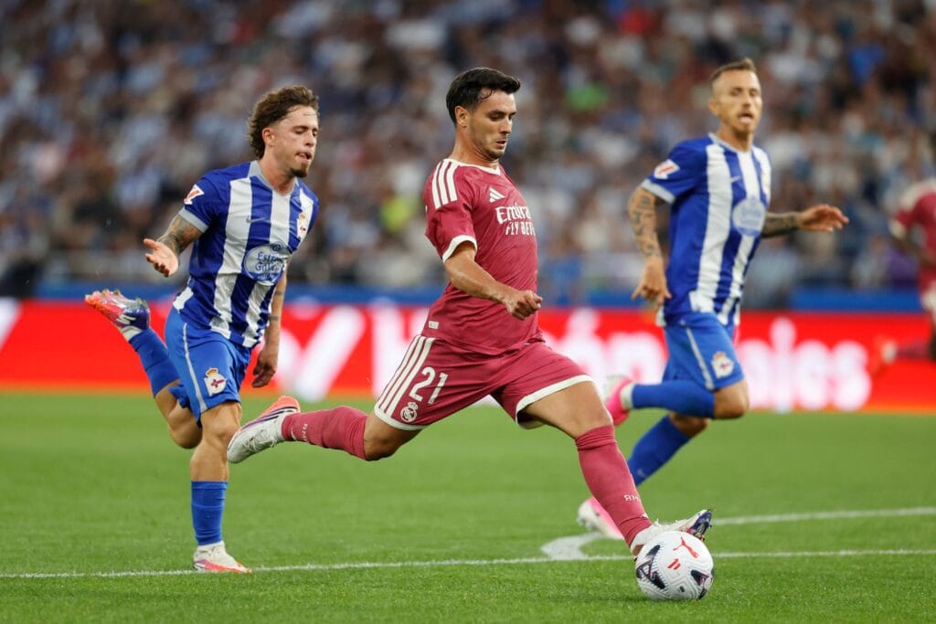 Un truco de Brahim le da el triunfo al Madrid en el Teresa Herrera