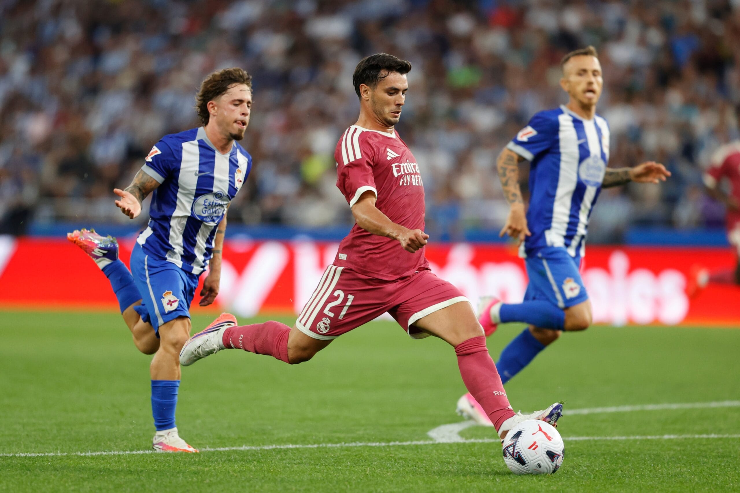 Un truco de Brahim le da el triunfo al Madrid en el Teresa Herrera