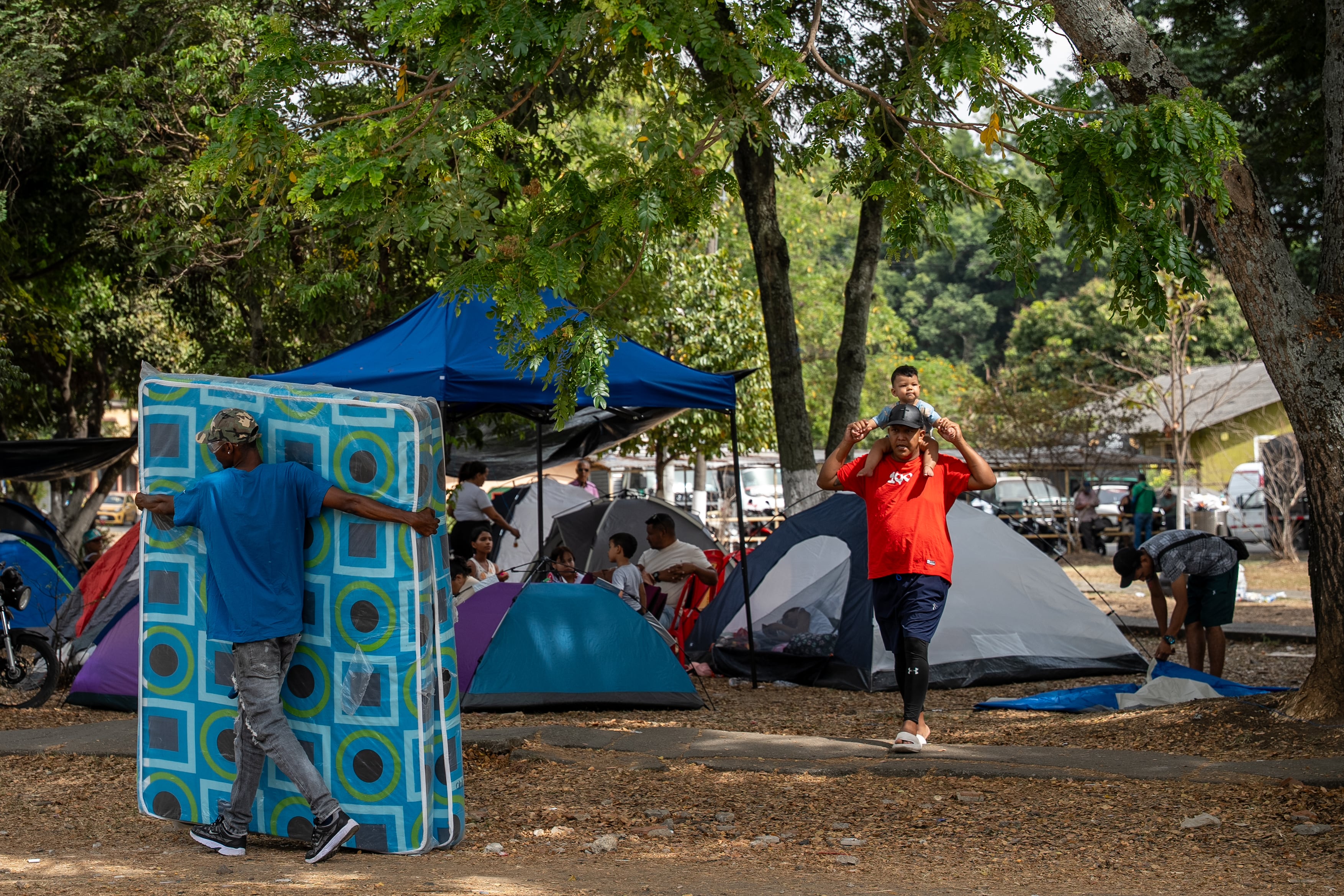 Albergue en el barrio Chiminangos, en Cali, este miércoles.