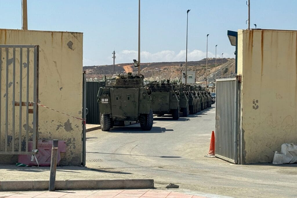 Marruecos frustra el intento de cientos de migrantes subsaharianos de alcanzar Ceuta