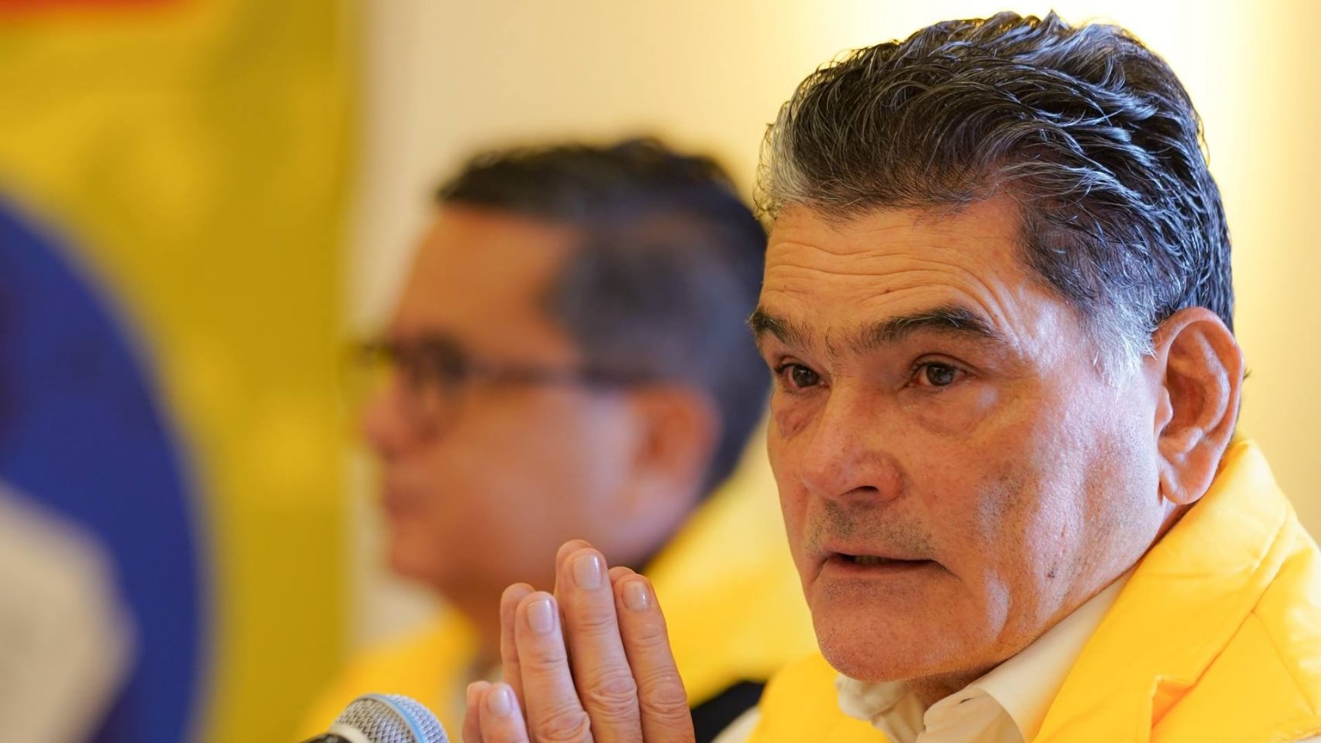 El procurador Gregorio Eljach pidió priorizar el rescate de las personas que están bajo los escombros - crédito @PGN_COL/X