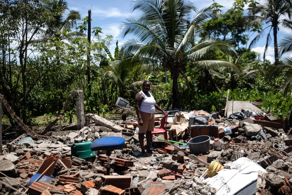 Osiris Romaña Padilla, damnificada por el terremoto, en Tanguí, departamento del Chocó, el 18 de agosto.
