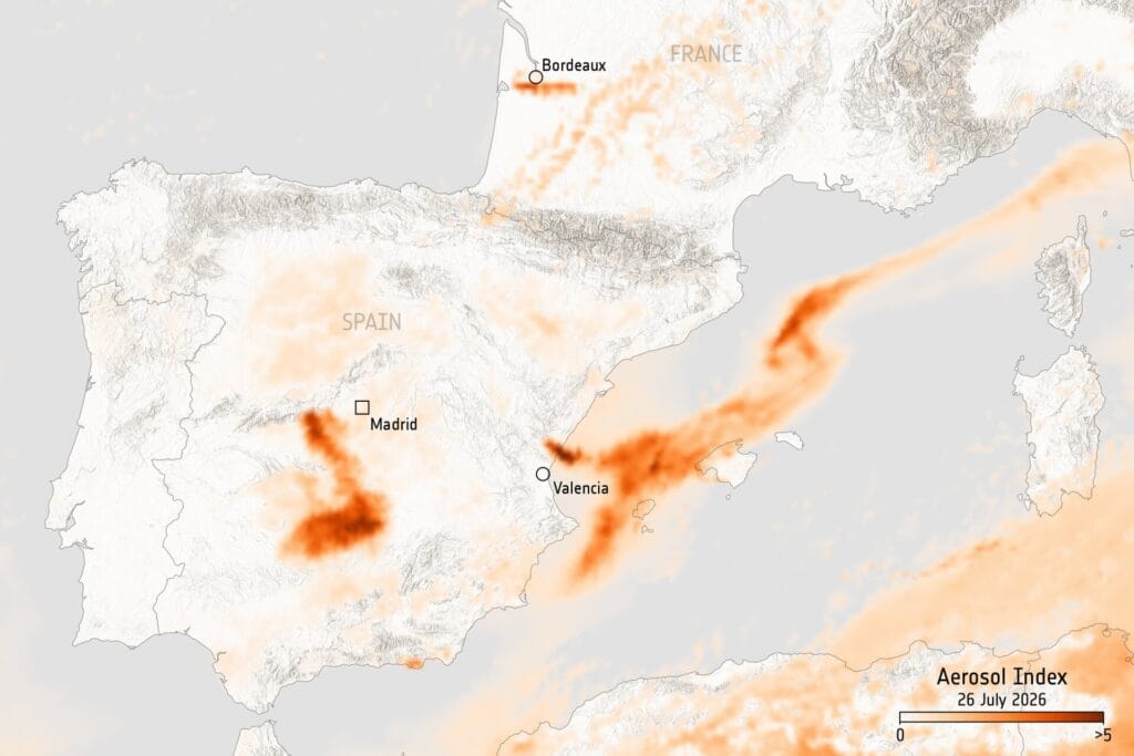 Los incendios de esta semana han emitido ya tanto CO₂ como 660 empresas cerámicas en un año