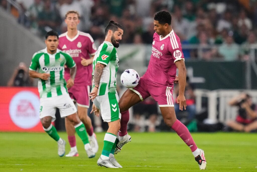 Betis - Real Madrid en directo: Parrott adelanta a los verdiblancos y Espí empata