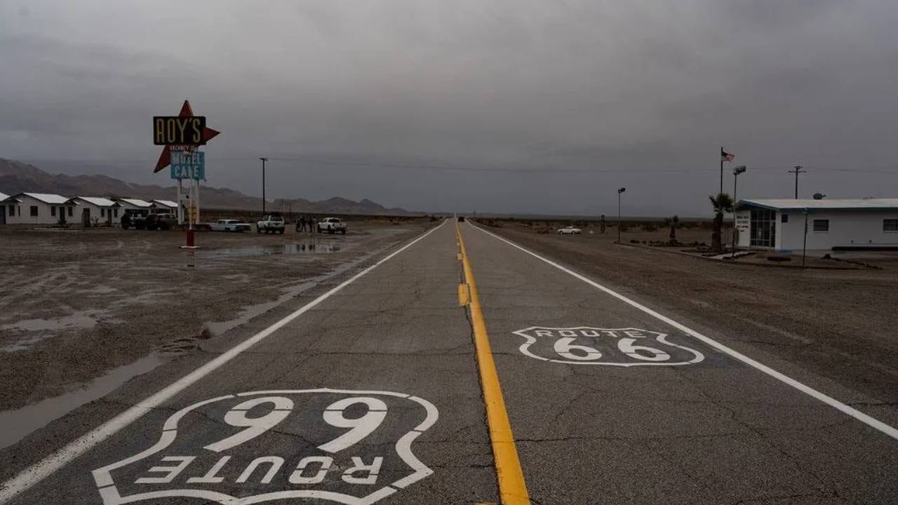 Flagstaff mantiene a la Ruta 66 como eje de su economía turística y recibe unos cinco millones de visitantes al año (AP)