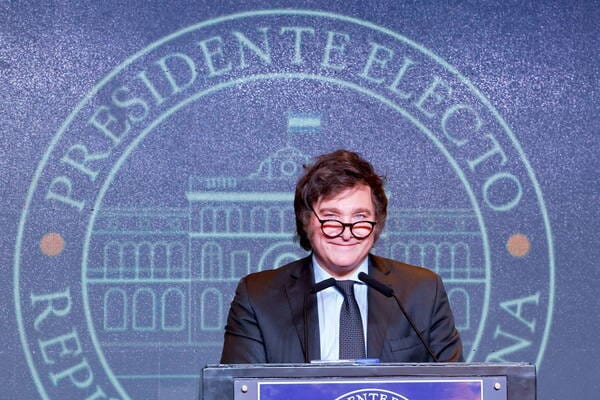 Milei endurece sanciones por petróleo de Malvinas y refuerza la defensa austral