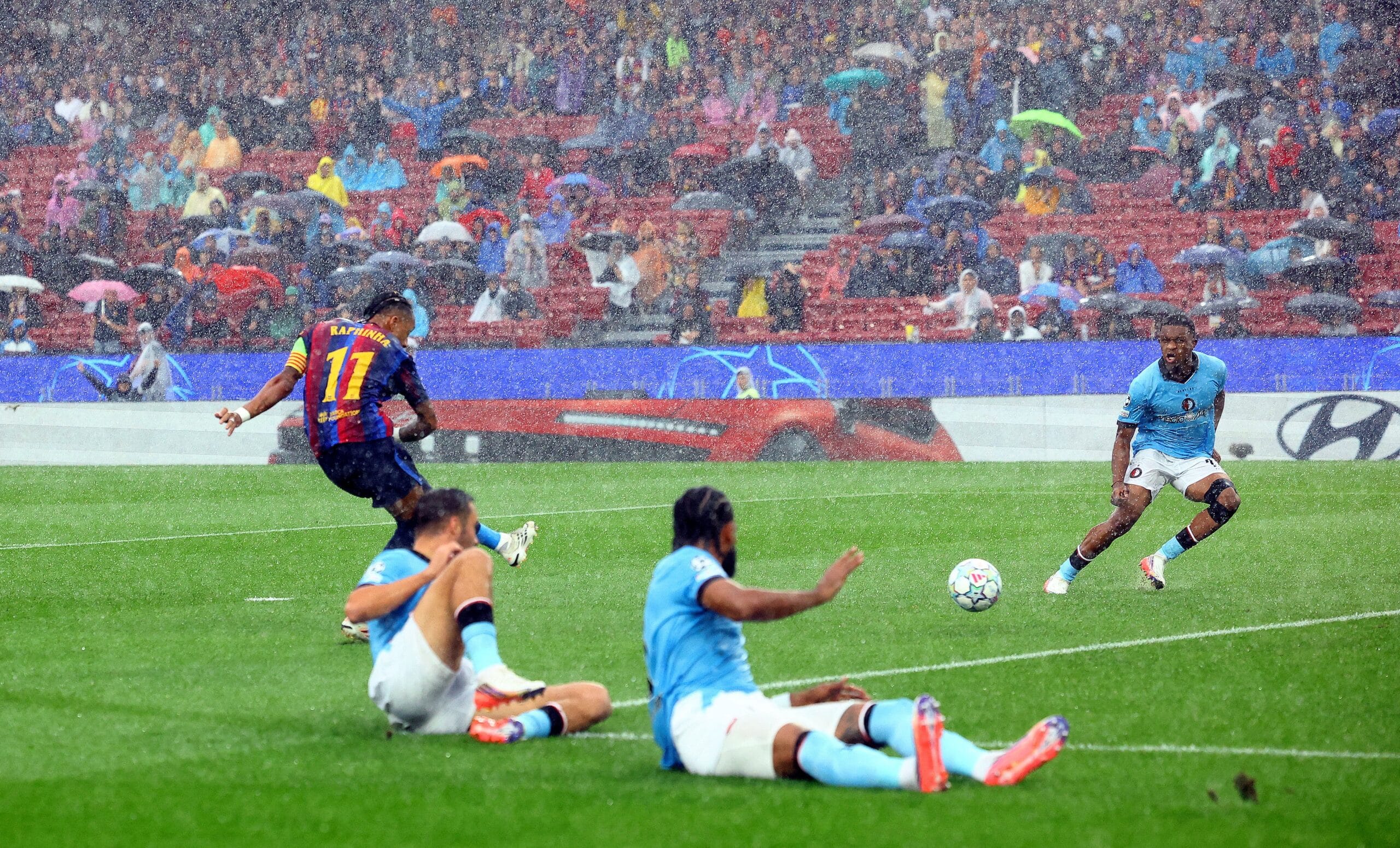 Barcelona - Feyenoord en directo | Raphinha marca el tercero y encarrila el partido para el Barça