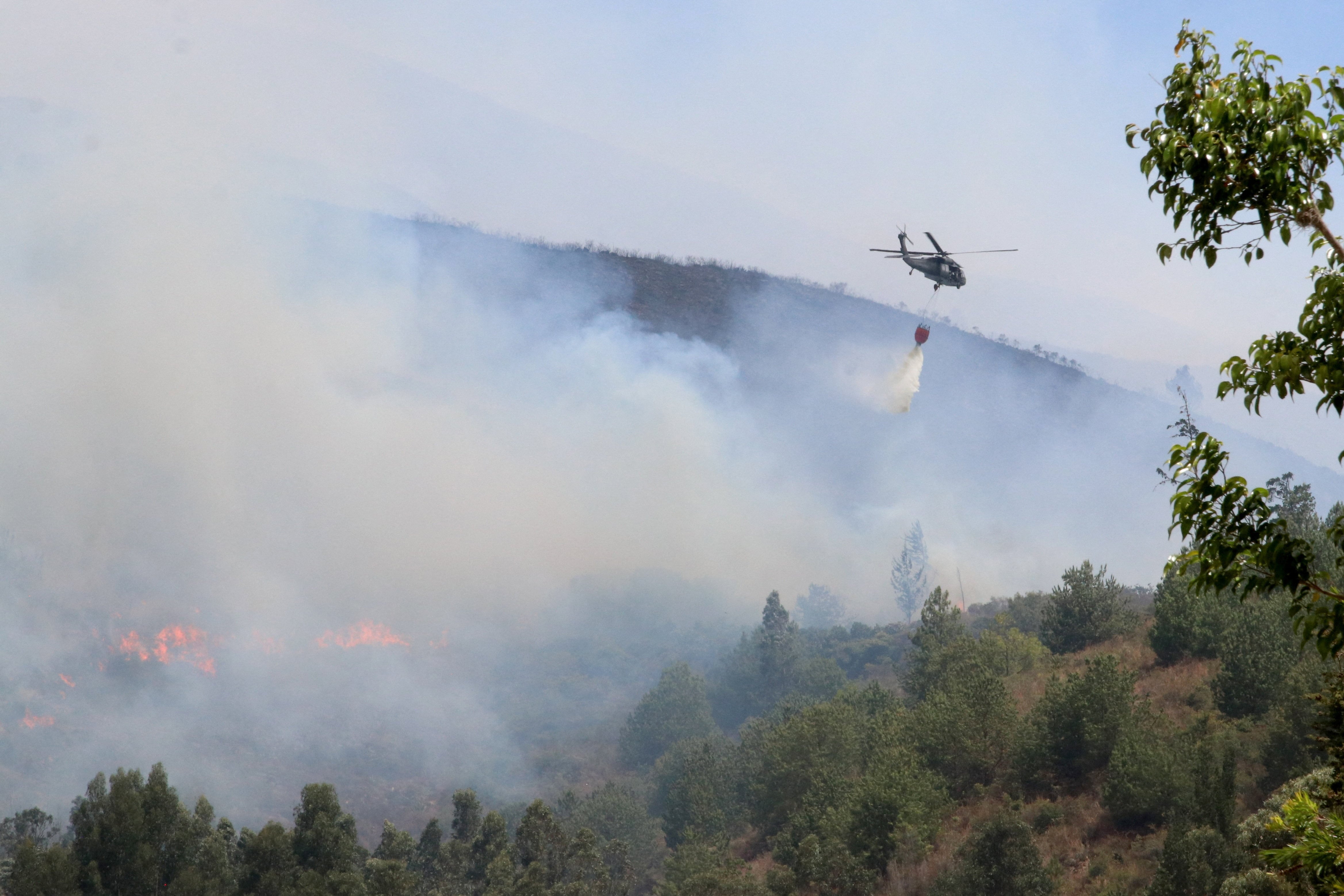 El balance más reciente indica que el incendio ha afectado cerca de 290 hectáreas de vegetación en Boyacá - crédito Sebastian Arguello/ REUTERS