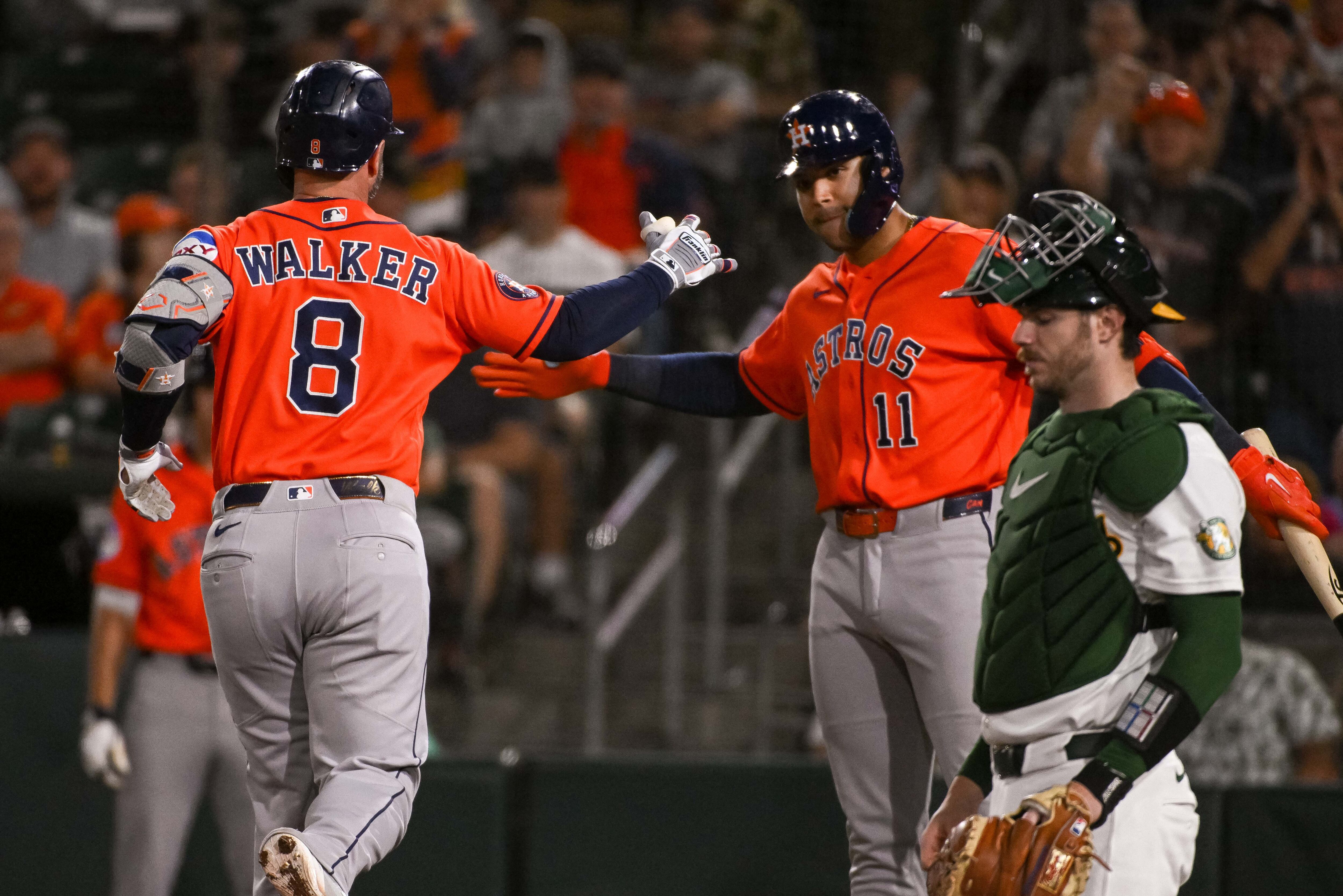 Descubre dónde ver cada uno de los juegos de playoffs de la MLB. (Ed Szczepanski-Imagn Images)