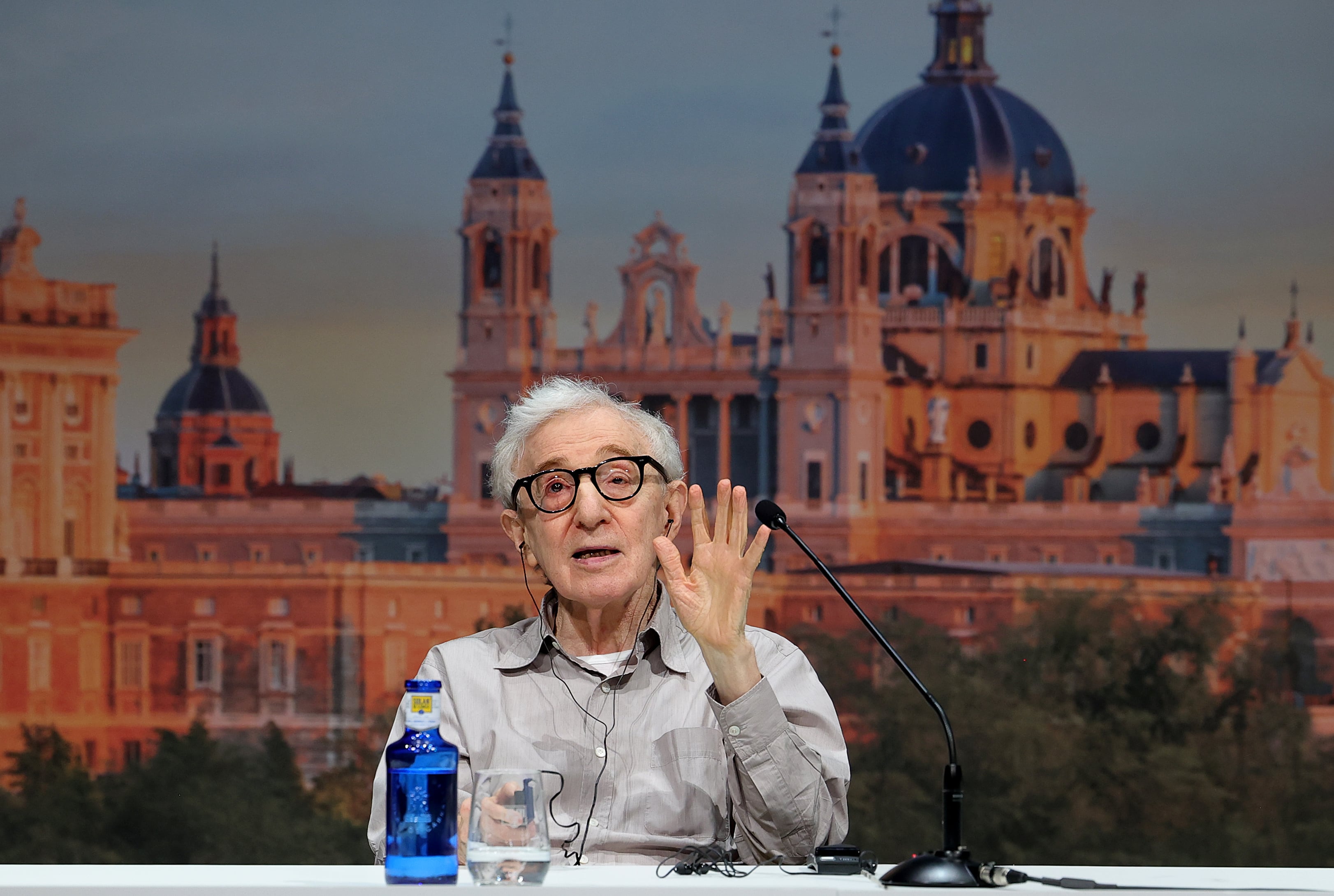 El director de cine estadounidense Woody Allen, durante la rueda de prensa ofrecida en Madrid este jueves. 