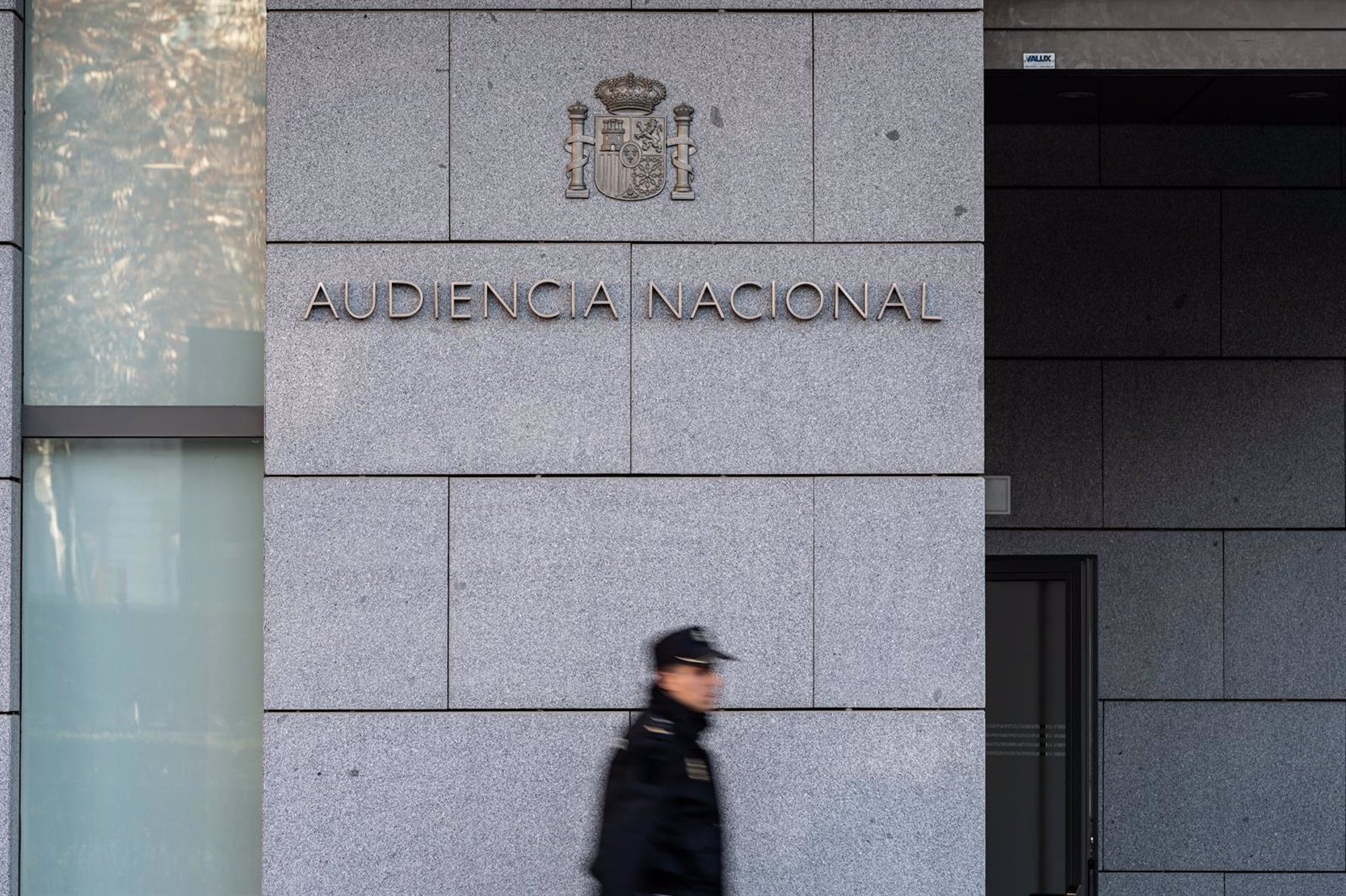 El juez Pedraz rechaza imputar por ahora al PSOE y Anticorrupción ve necesarias las declaraciones de Cerdán, Leire Díez y el exjefe de gabinete de Sánchez