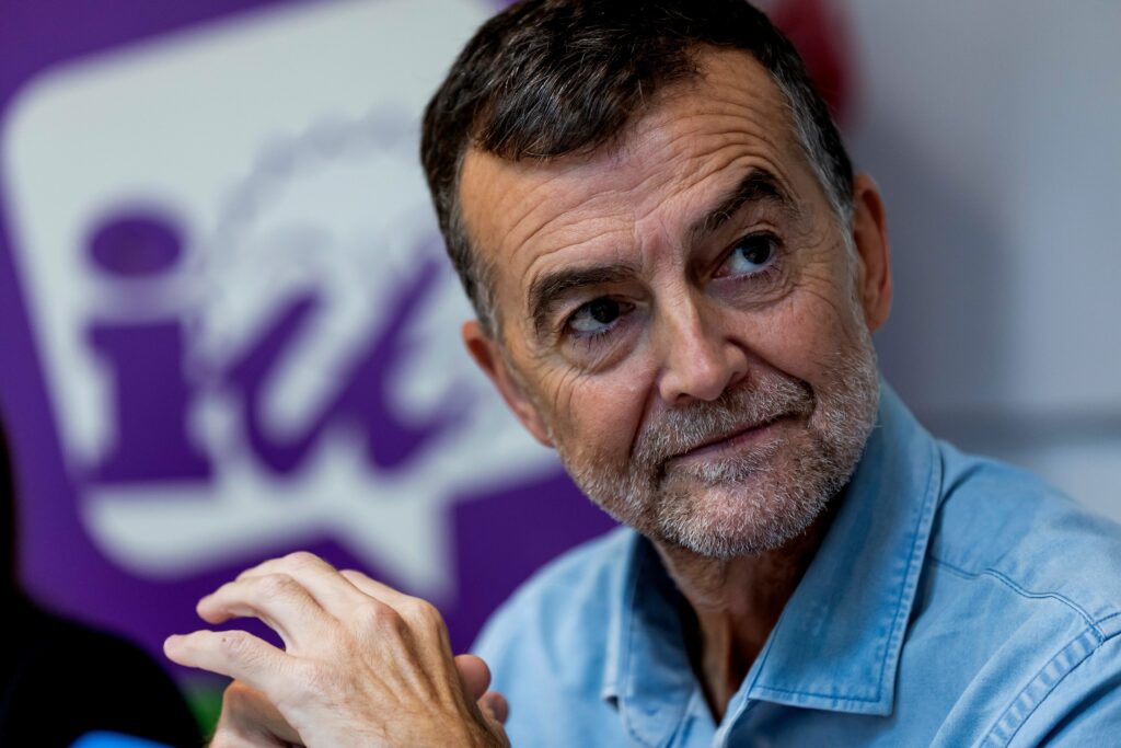 Día de la Hispanidad y reacciones políticas en directo | IU insiste en tender la mano a Podemos: “En este proceso somos necesarias todas las organizaciones”