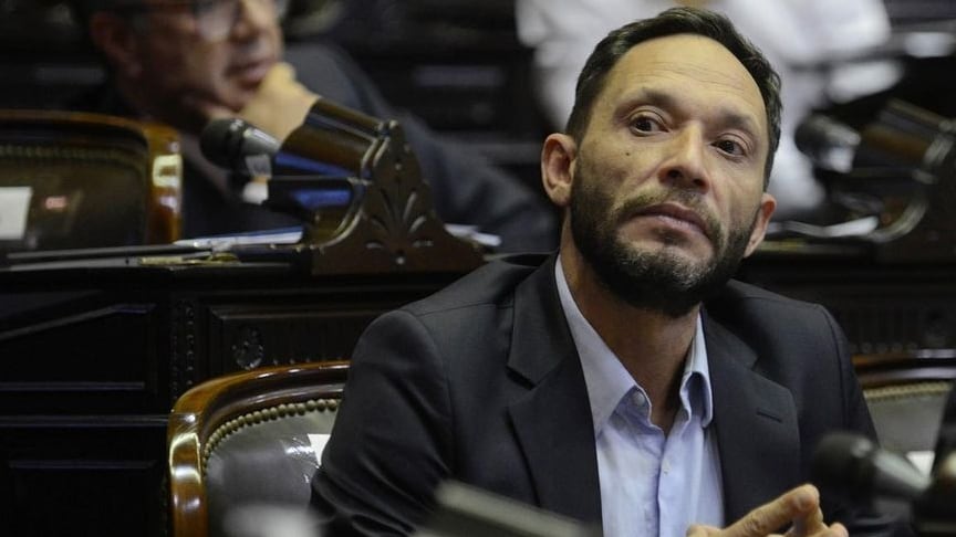Ferraro señaló contradicciones en el Gobierno