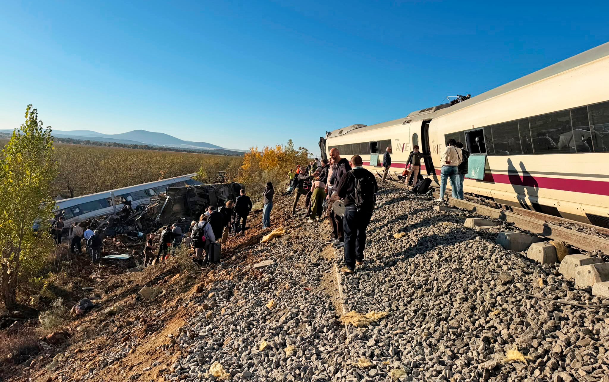 Última hora del choque entre dos trenes en Los Yébenes (Toledo), en directo